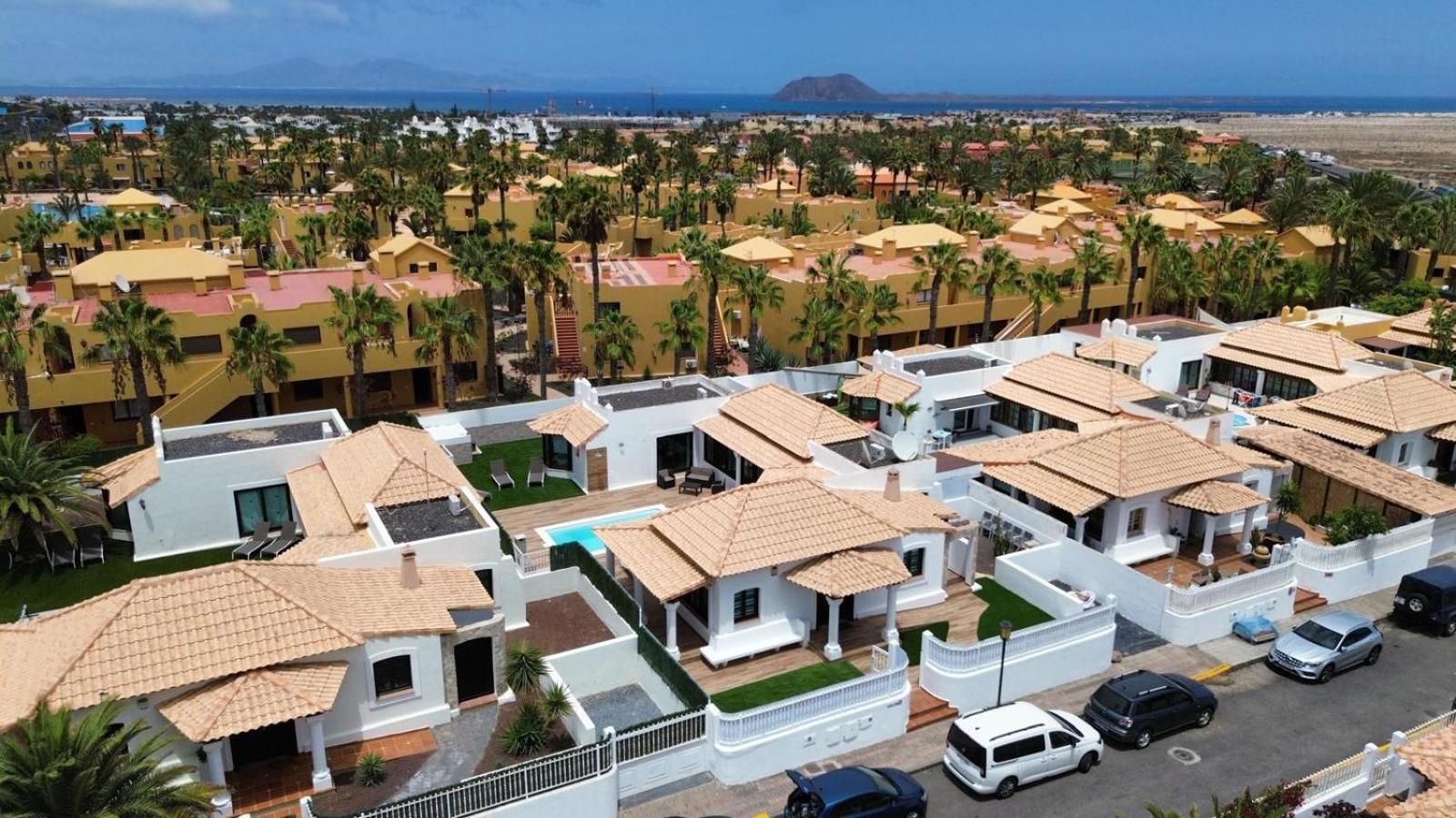 Villa Relax Deluxe Private Pool Corralejo By Holidays Home Exterior foto