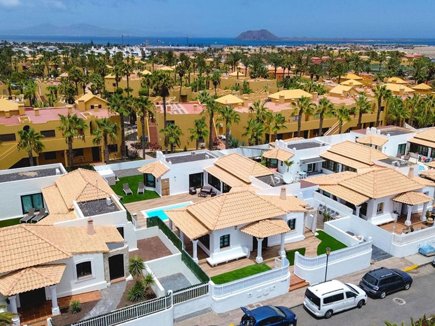 Villa Relax Deluxe Private Pool Corralejo By Holidays Home Exterior foto